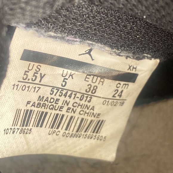 Nike Air Jordan Shoes - Picture 9 of 9